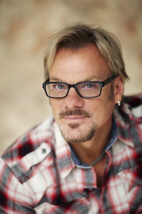 Phil vassar - Singer/songwriter Phil Vassar kicked off 2020 ready to hit the ground running. He had a new album, a recording schedule for shows for the Circle TV network, and he was gearing up for tour dates to ...